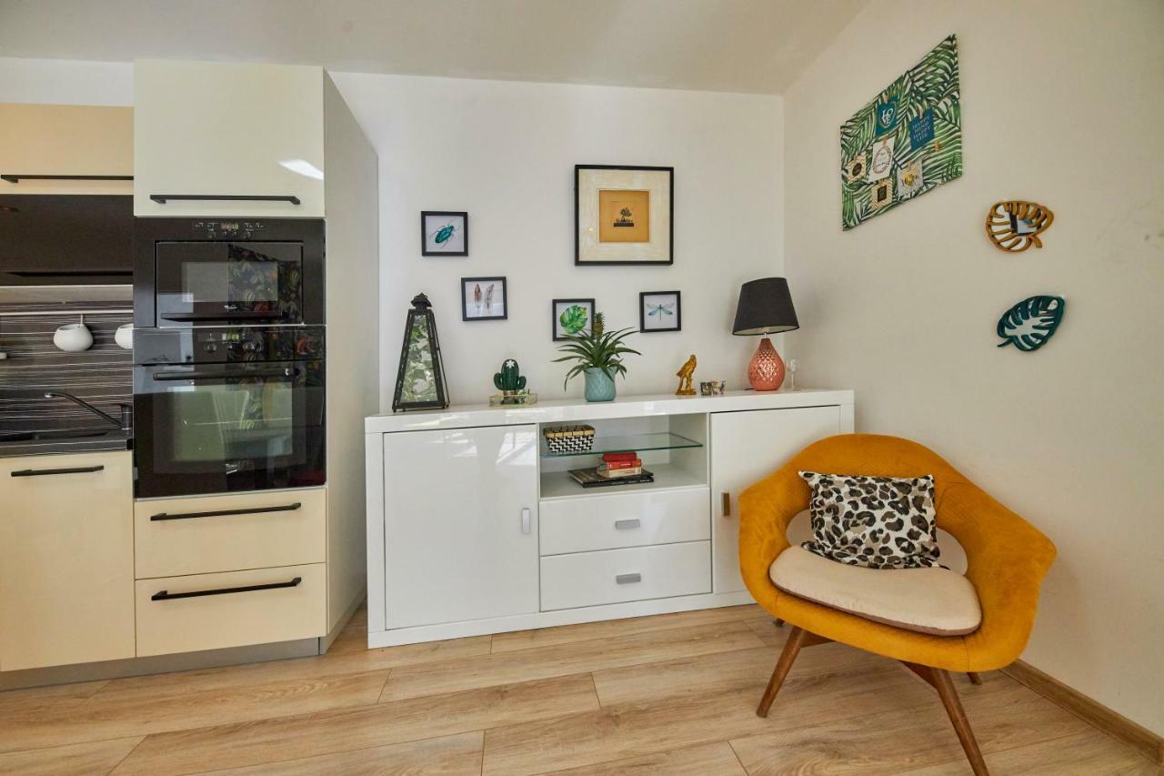 Pineapple Apartment 브라티슬라바 외부 사진