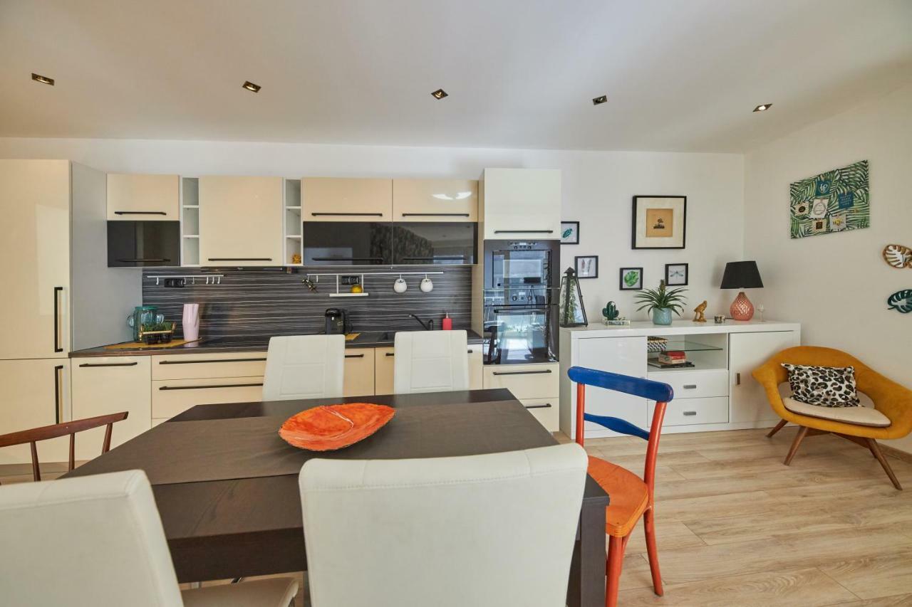 Pineapple Apartment 브라티슬라바 외부 사진